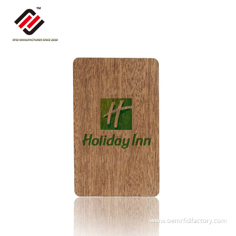 Farbige Vingcard aus Holz für die Hotelschlüsselkarte 